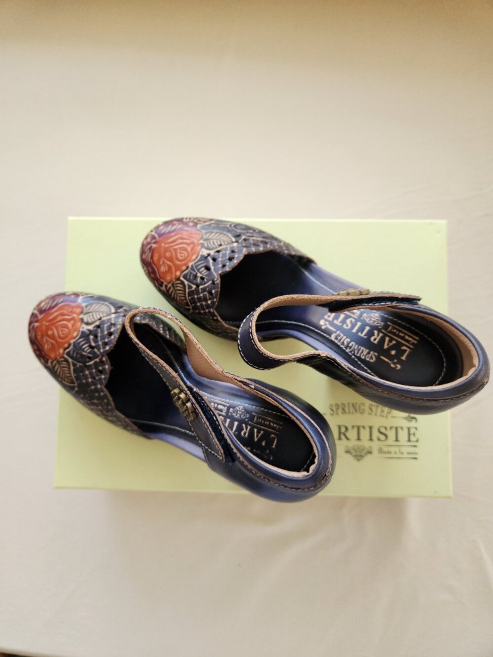 L'Artiste by Spring Step Debbihary Sandal/Heels Navy Multi Size 36 US 5.5-6 NIB - Picture 3 of 16